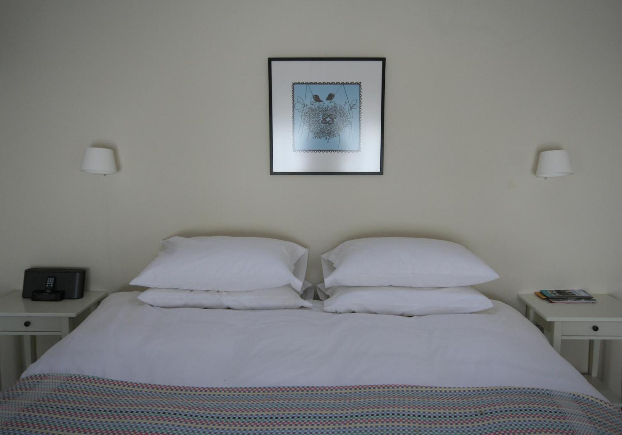 T'S At Lower Rudloe Farm Guest House คอร์แชม ภายนอก รูปภาพ